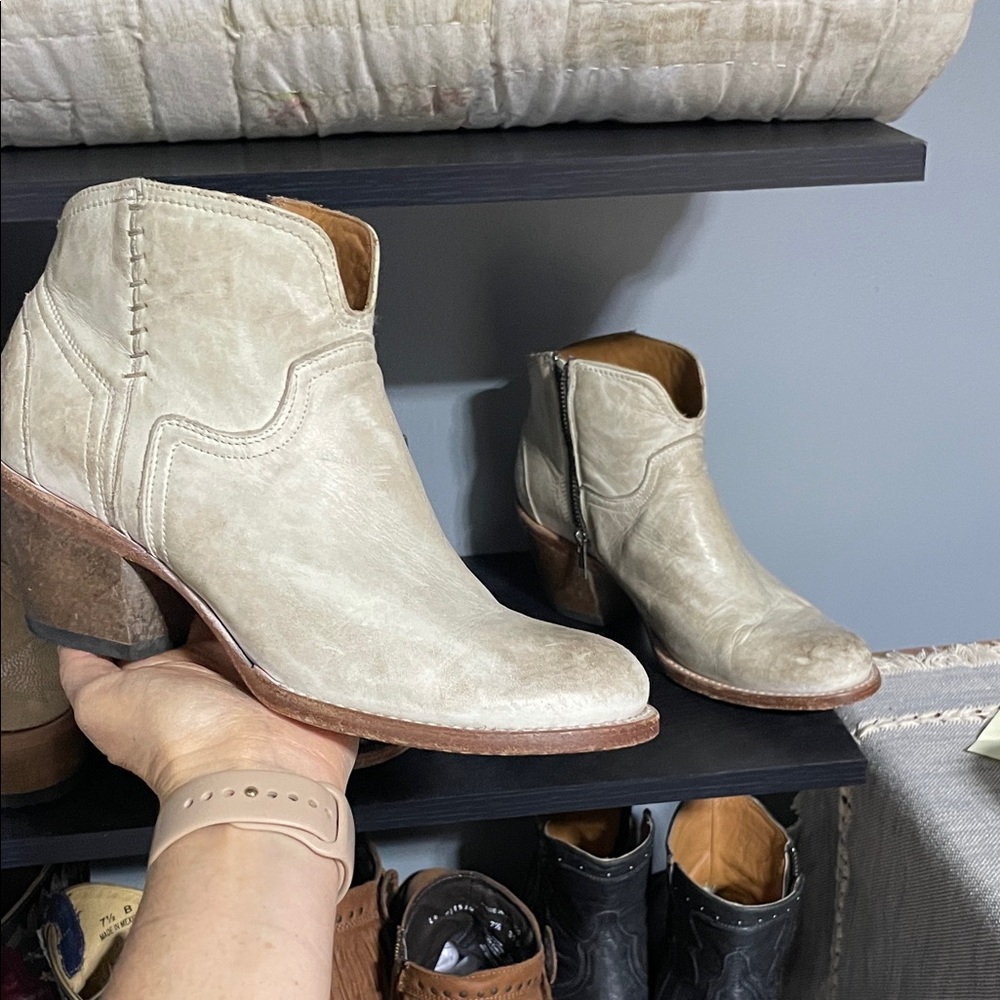 Lucchese Off White Ankle Booties